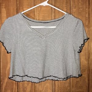 ❤️AEROPOSTALE stripped ruffled crop top